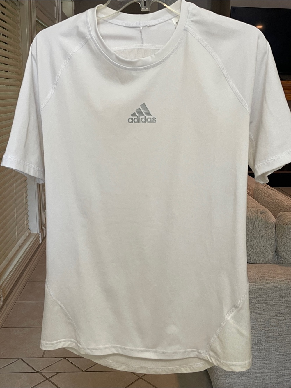adidas White Performance Short Sleeve Tee with Center Logo
Size L - Picture 10 of 12
